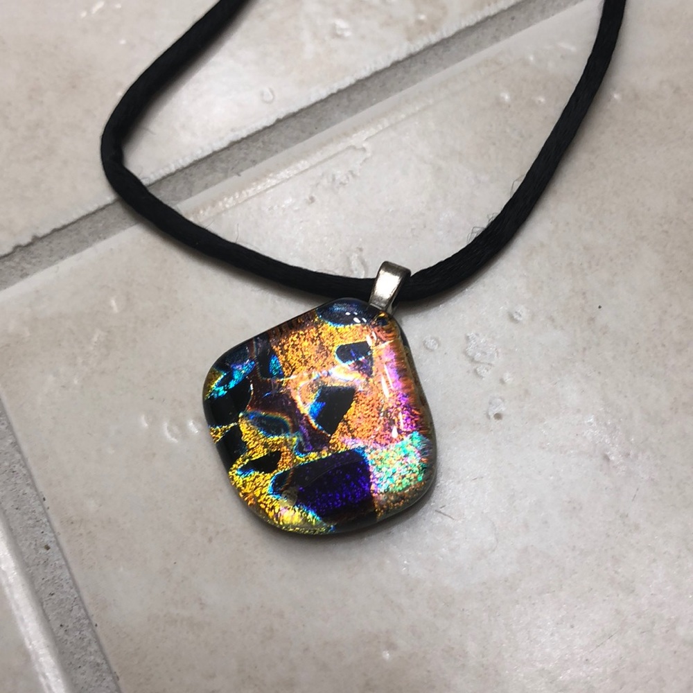 Iridescent Glass Enclosed Design Necklace